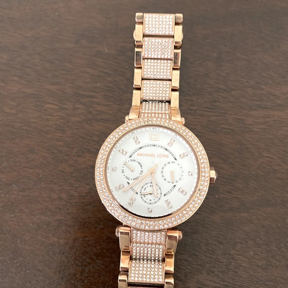 Michael Kors Gold and White Watch with Crystal Bezel - Picture 1 of 8